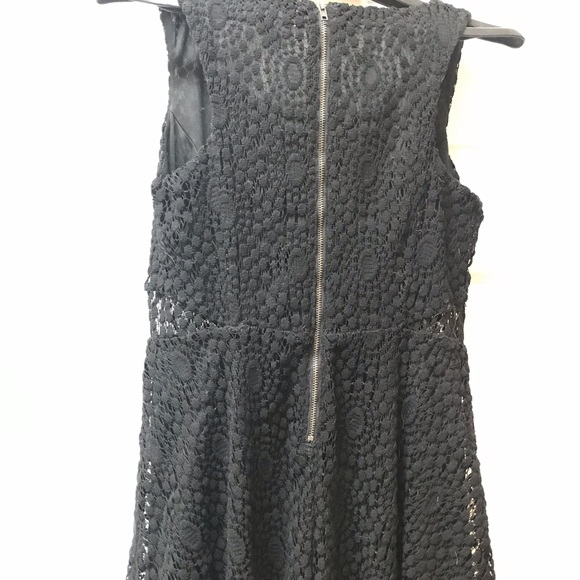 ✨ 3/$10 - Black Cocktail Dress - Picture 4 of 6